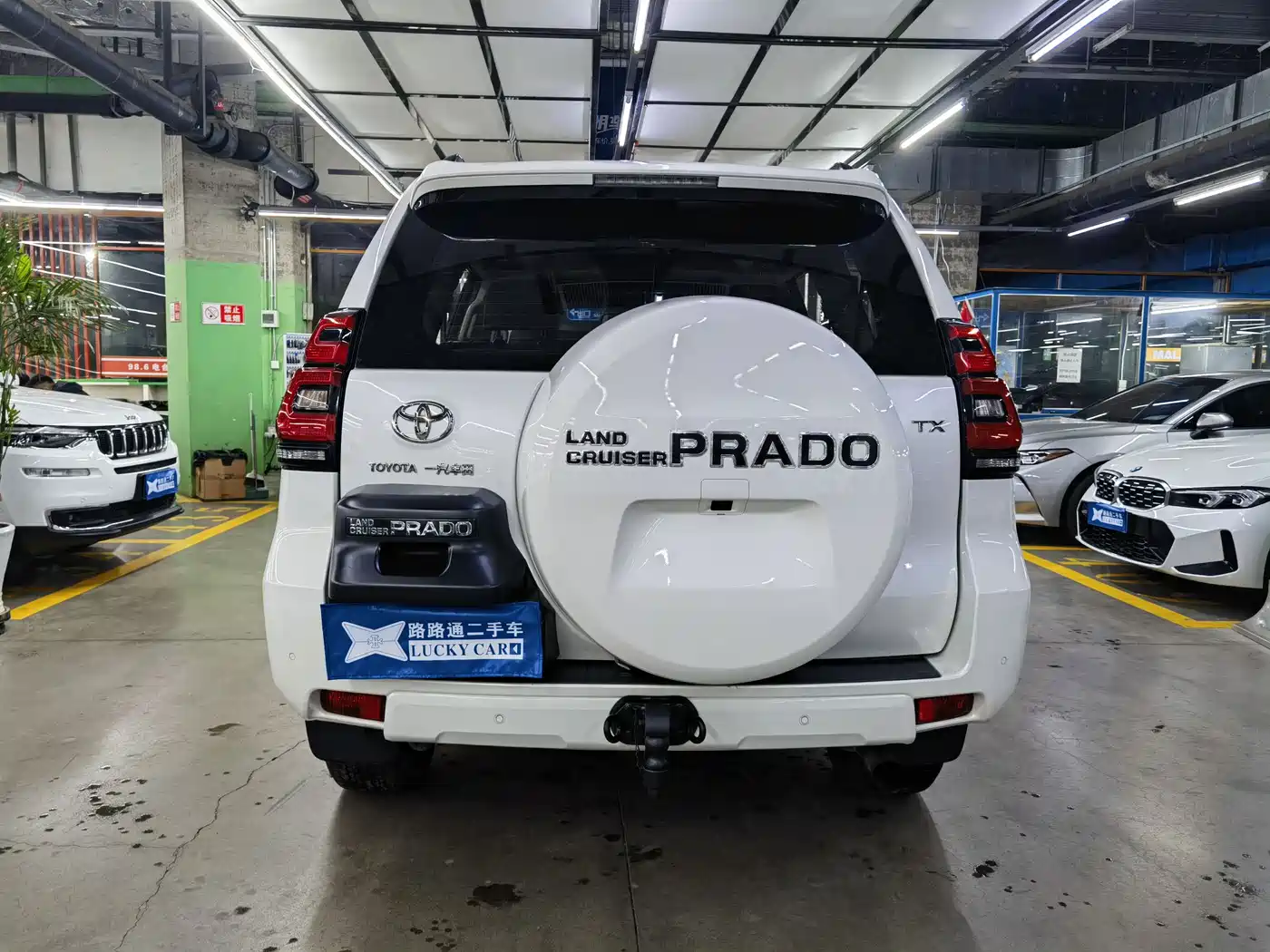 Toyota Prado 2018 3.5L Automatic TX-L NAVI Rear-mounted Spare Tire фото 5