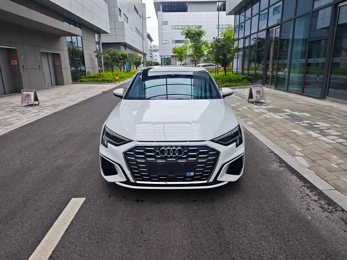 Audi A3 2023 A3L Limousine 35 TFSI Fashion Sport фото 4