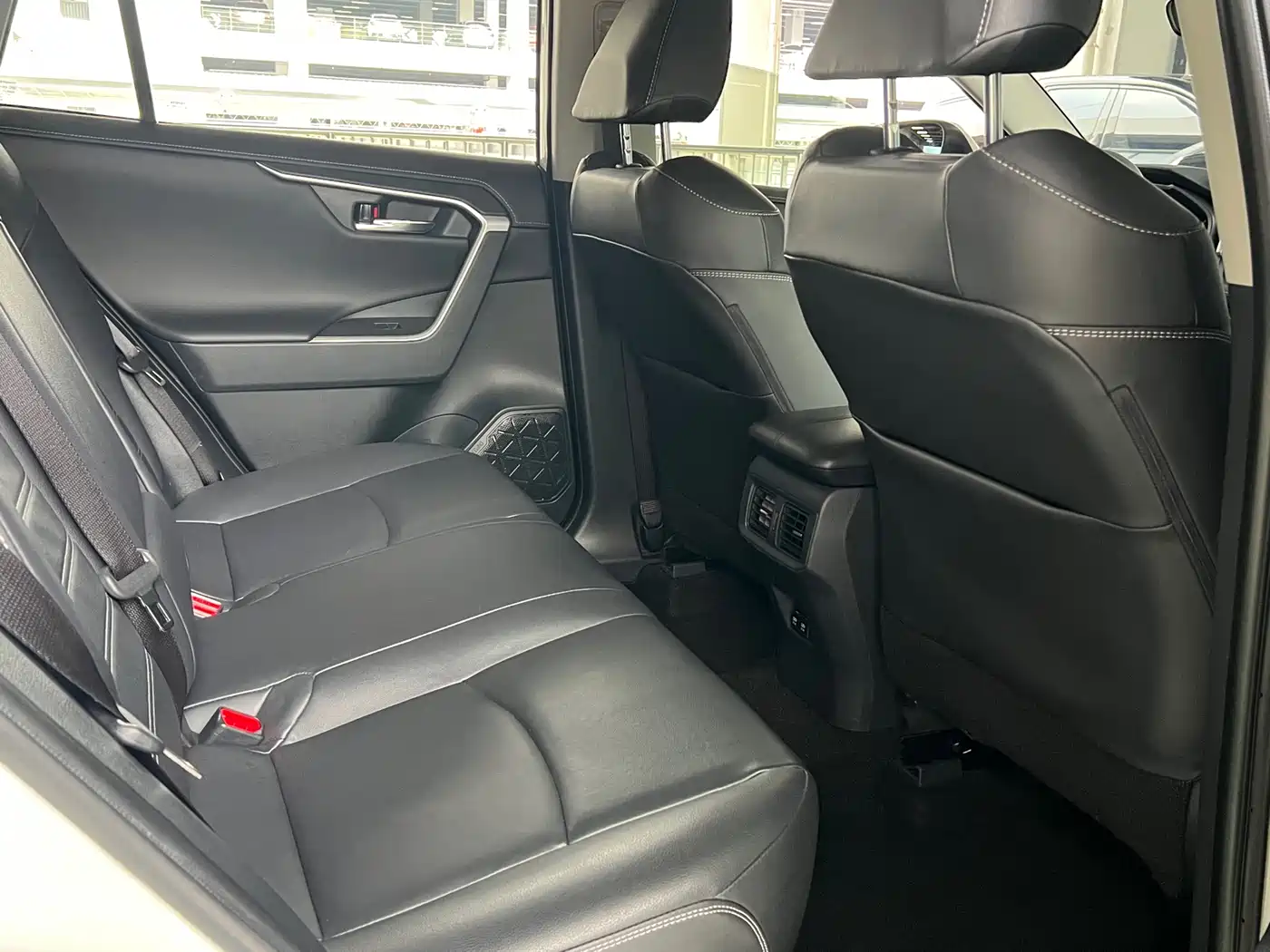 Toyota RAV4 Rongfang 2021 2.0L CVT 2WD Premium фото 15