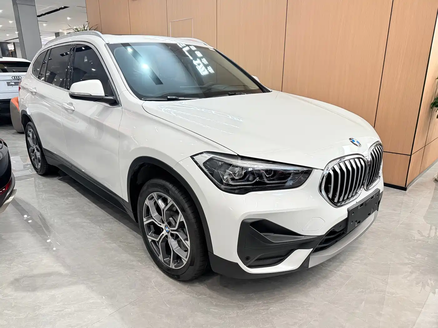 BMW X1 2022 sDrive25Li Leading фото 3