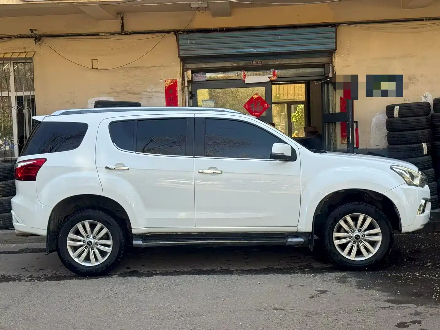 Isuzu mu-X Ranger 2022 2020 Model 1.9T Diesel Automatic 4WD Premium Edition 5-Seater China VI