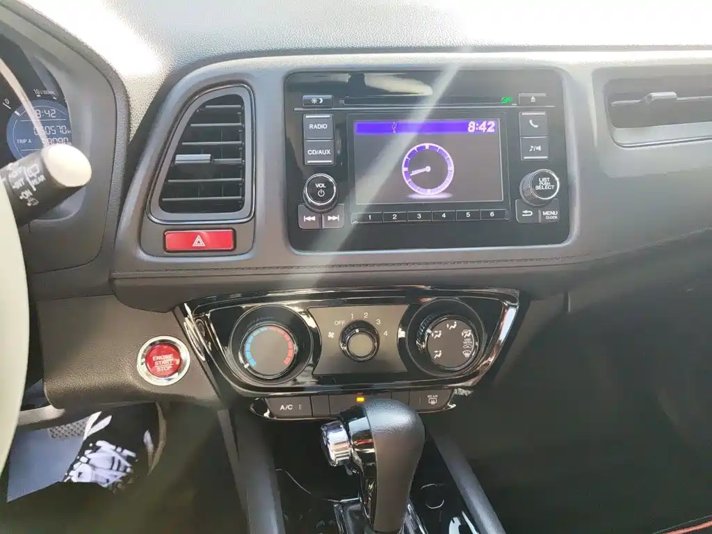 Photo 9 - Honda Vezel