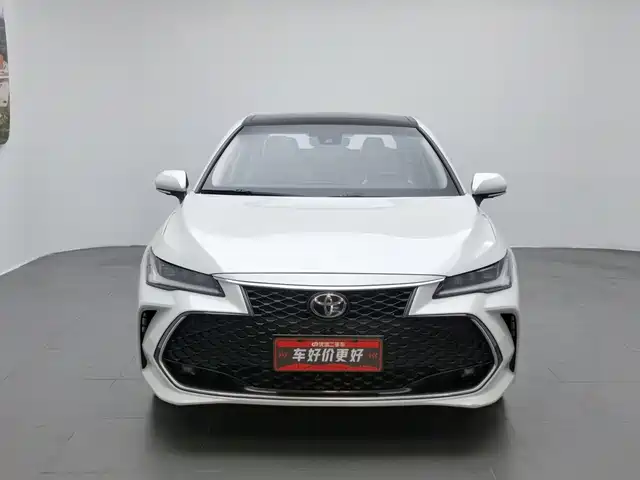 Toyota Avalon 2023 2.5L Touring Premium Edition — фото 3