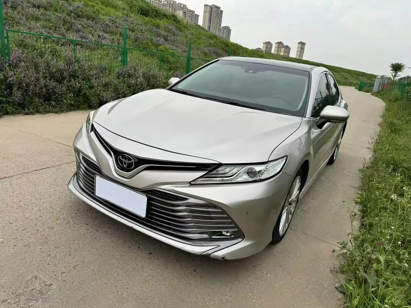 Toyota Camry 2018 2.5G Luxury Edition фото 3