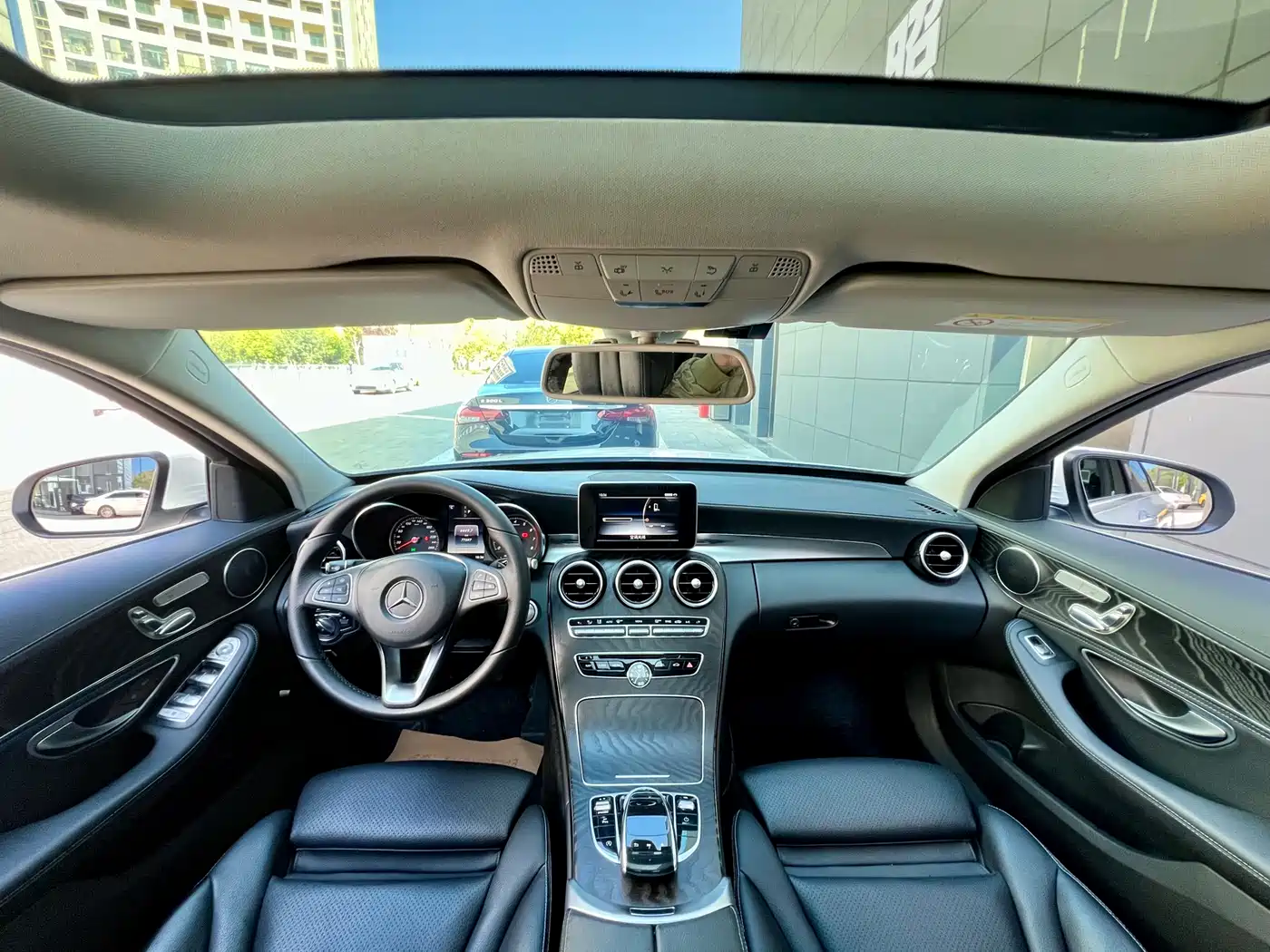 Mercedes-Benz C-Class 2017 Facelift C 200 L Sport Edition фото 5