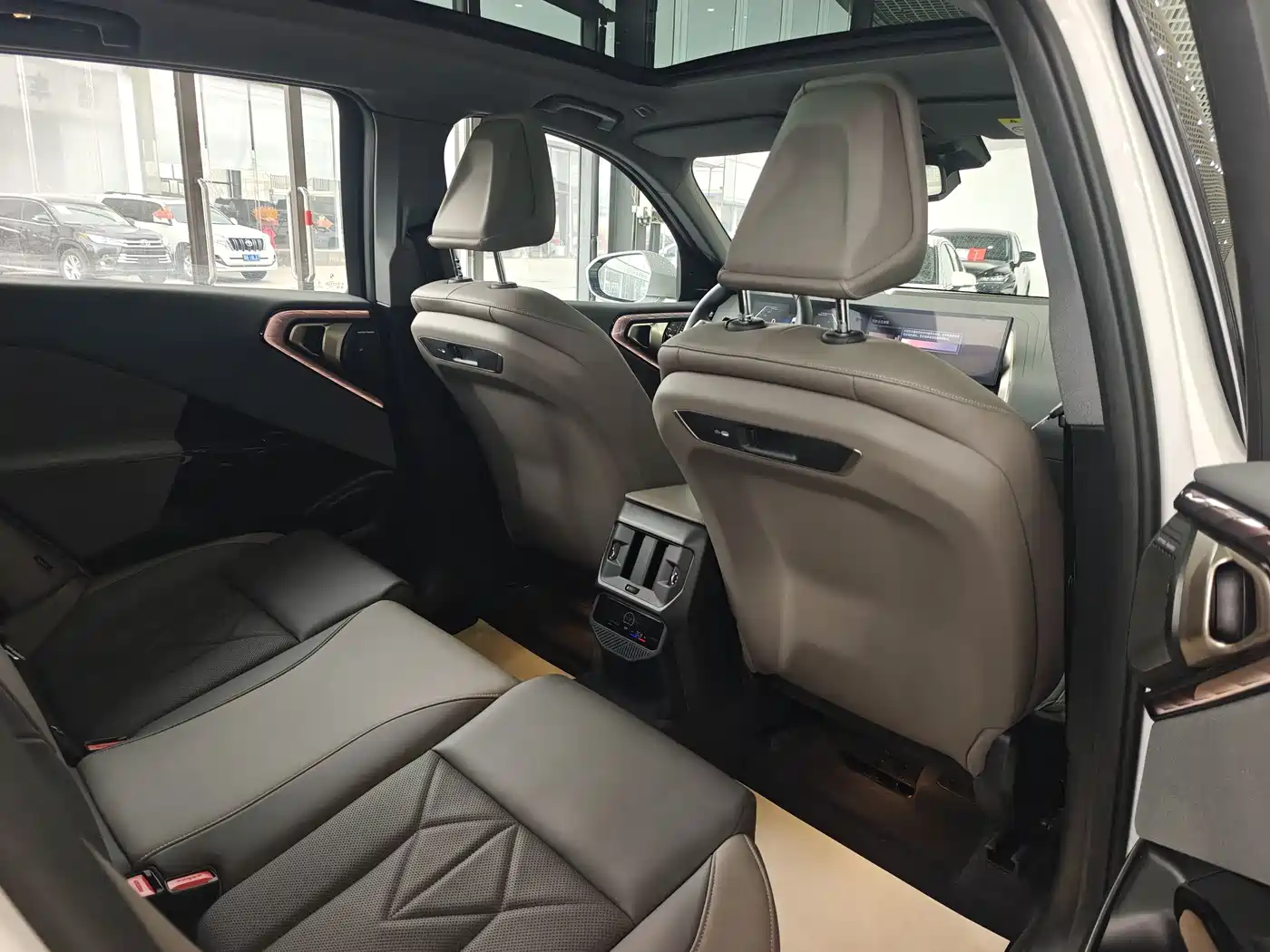 BMW X3 2025 xDrive30L Leading M Sport Package фото 14