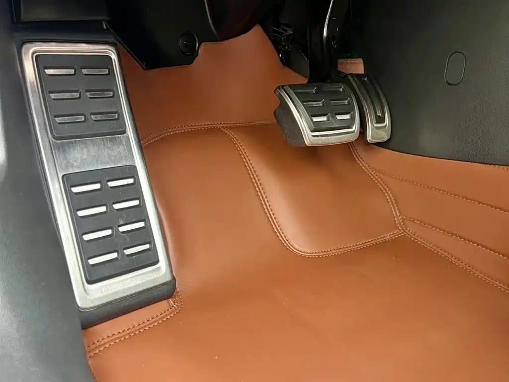 Volkswagen FAW-Volkswagen CC 2023 Shooting Brake 380TSI Hunter's Heart Edition фото 16