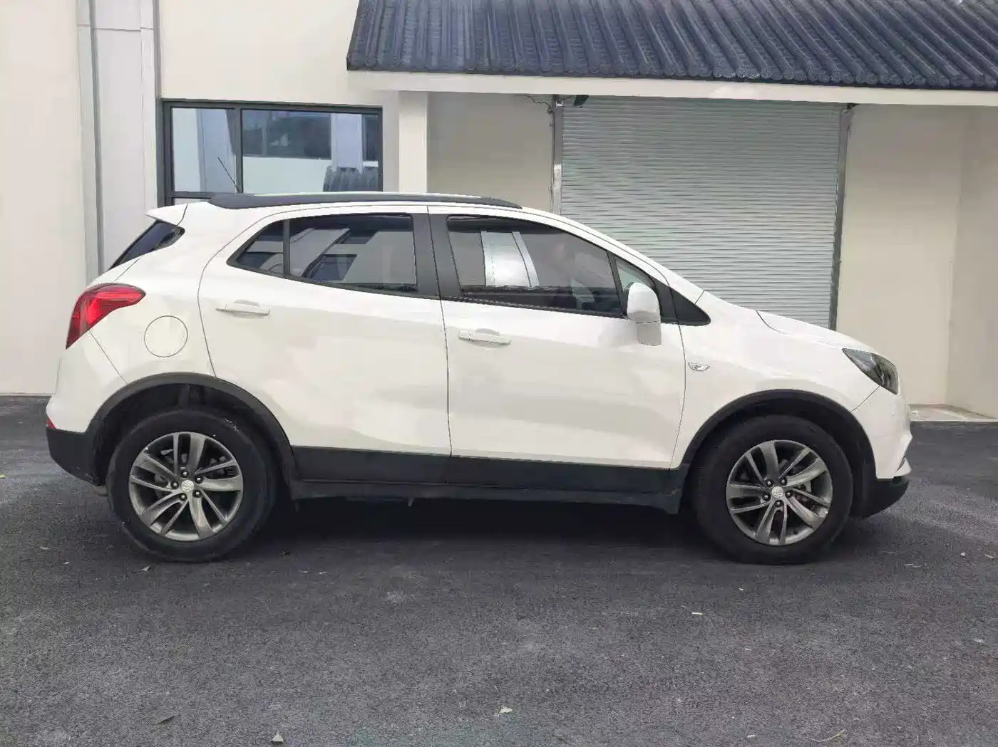BUICK ANGKOLA