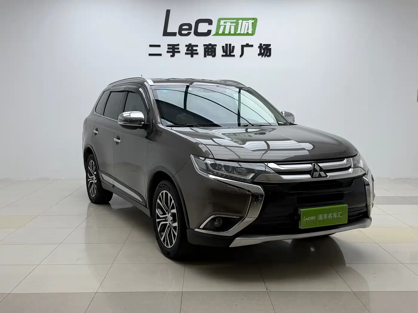 Mitsubishi Outlander (Import) 2016 2016 2.4L 4WD Elite 5-seater