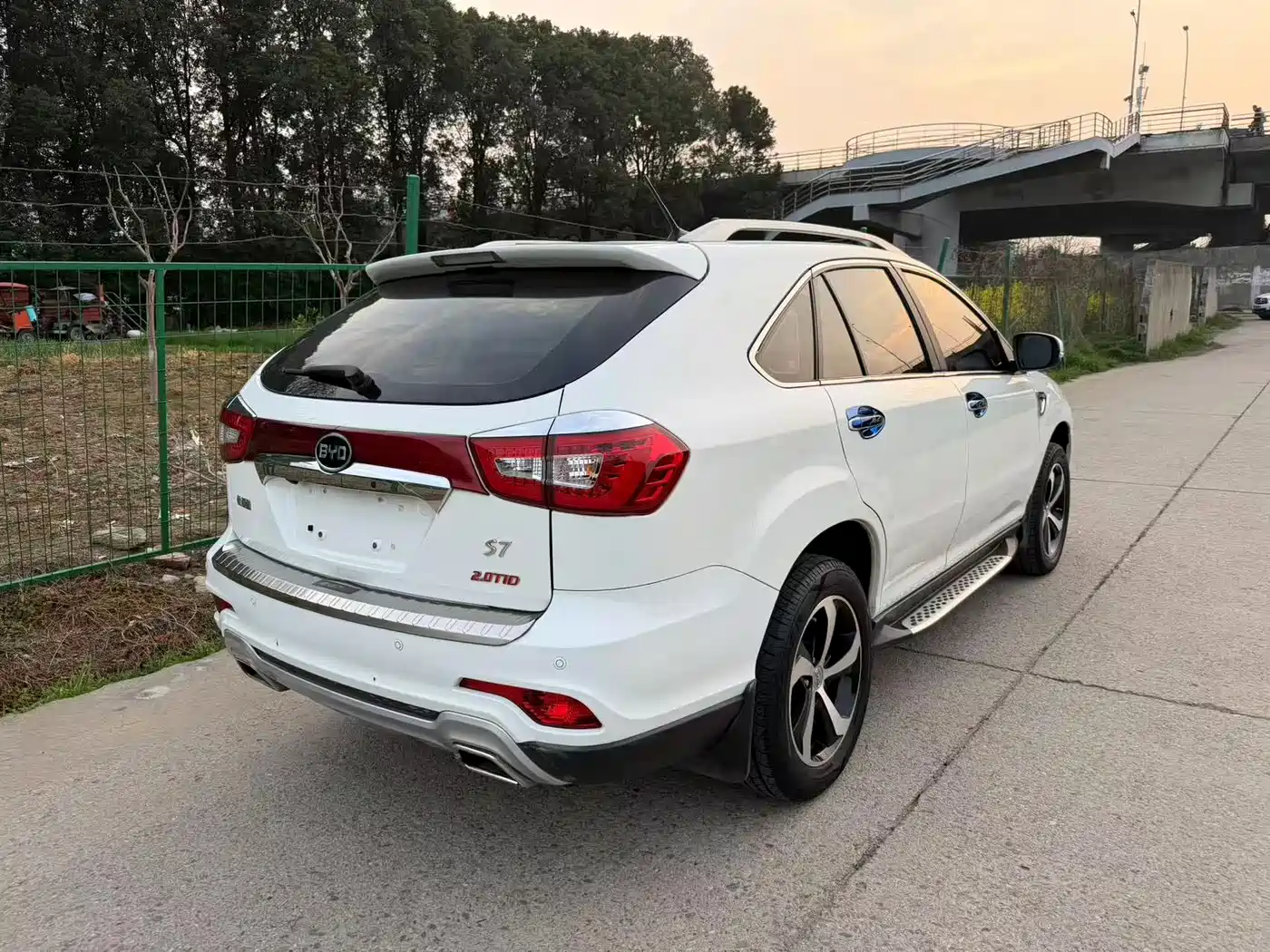 BYD S7 2015 2.0T Automatic Premium фото 12