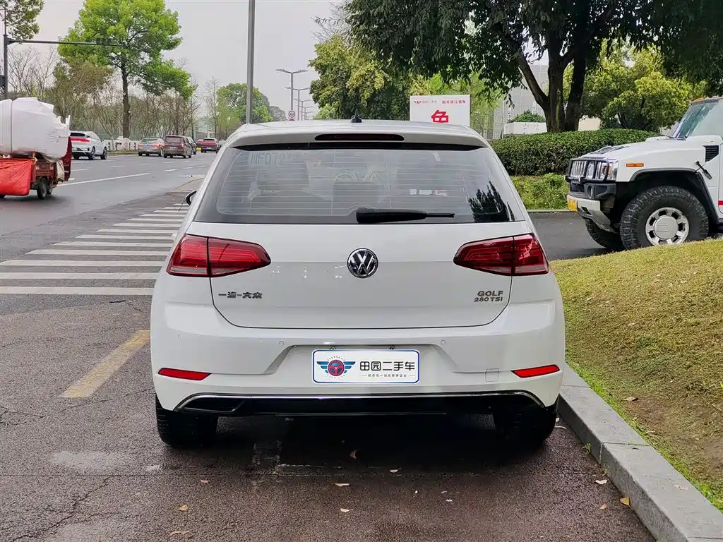 Volkswagen Golf 2020 Beloved Edition 280TSI DSG Comfort фото 5