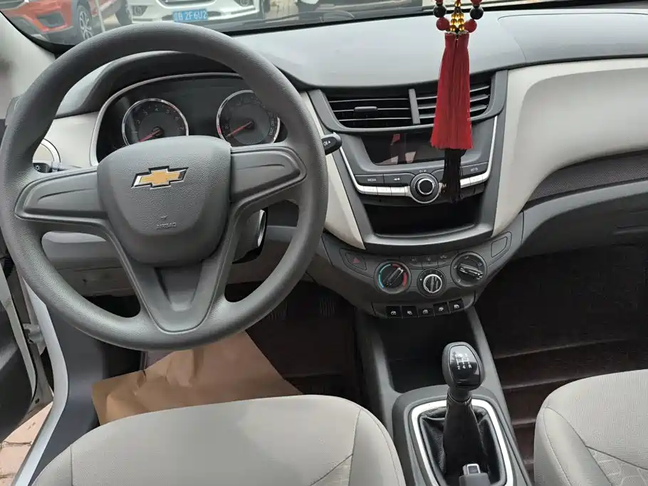 Chevrolet Sail 2018 2018 Sail 3 1.3L Manual Comfort Sunroof