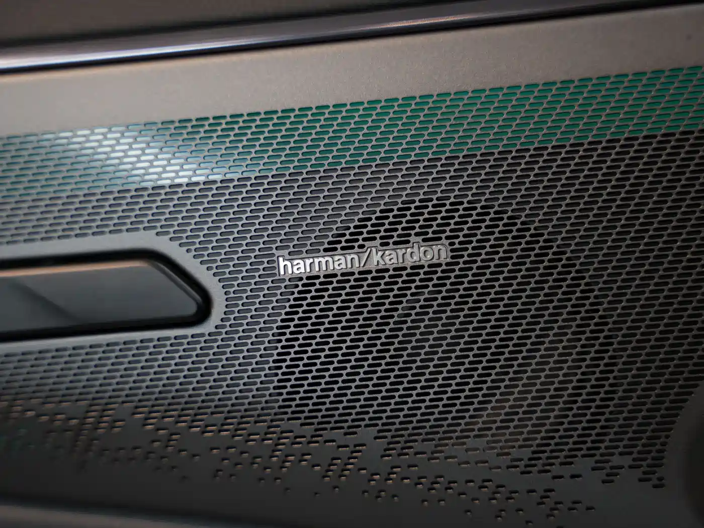 Lynk & Co 08 EM-P 2023 220km 4WD Performance Halo фото 6