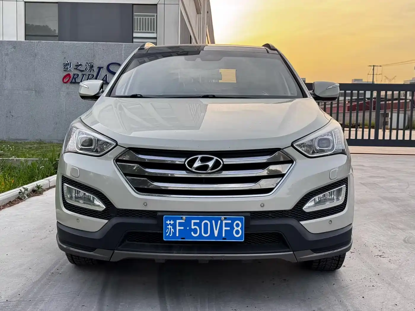Hyundai Santa Fe (Import) 2013 3.0L 4WD Flagship Edition 7-Seater Euro V фото 2