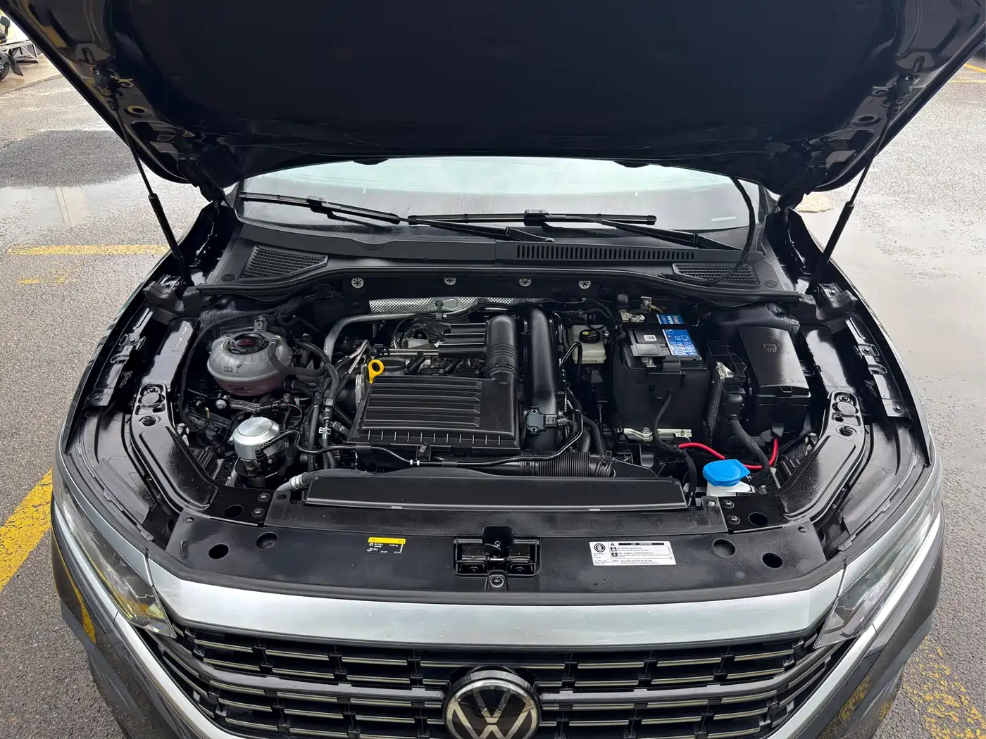 Volkswagen Passat 2025 Outstanding 280TSI Business Edition фото 18