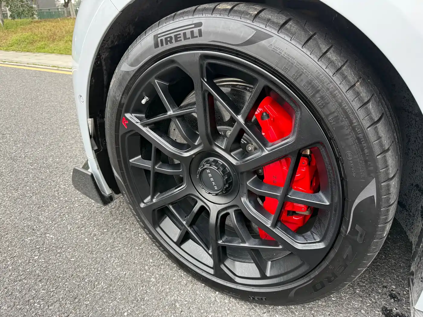 ZEEKR EXTREME KRYPTON 001 FR