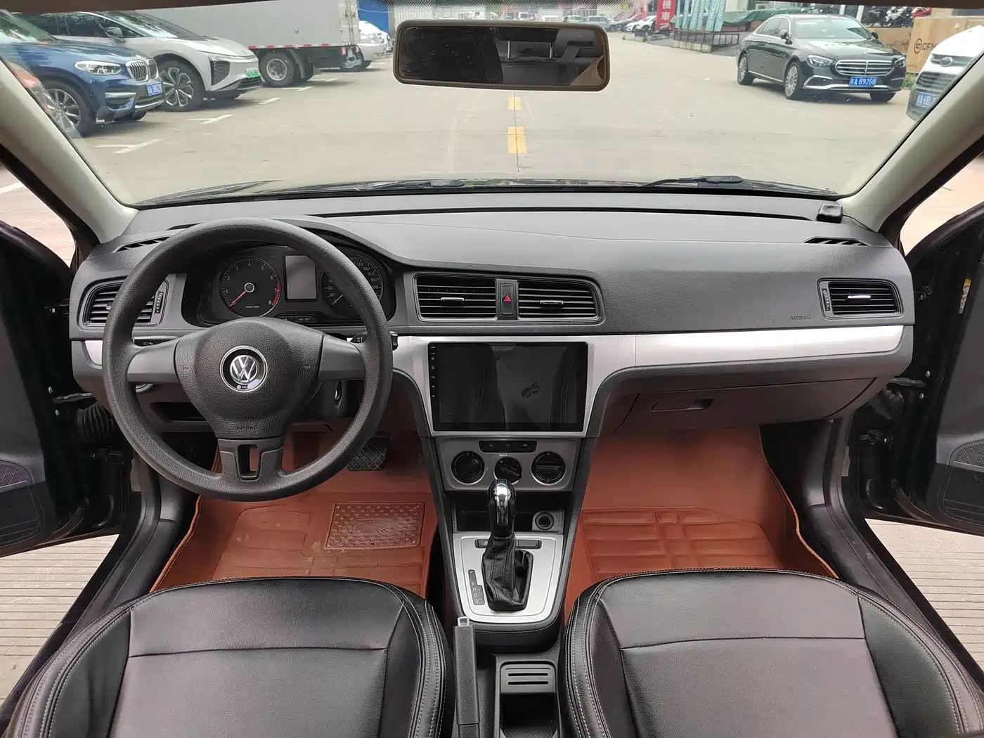 Volkswagen Lavida 2013 Facelift Classic 1.6L Automatic Trend фото 4