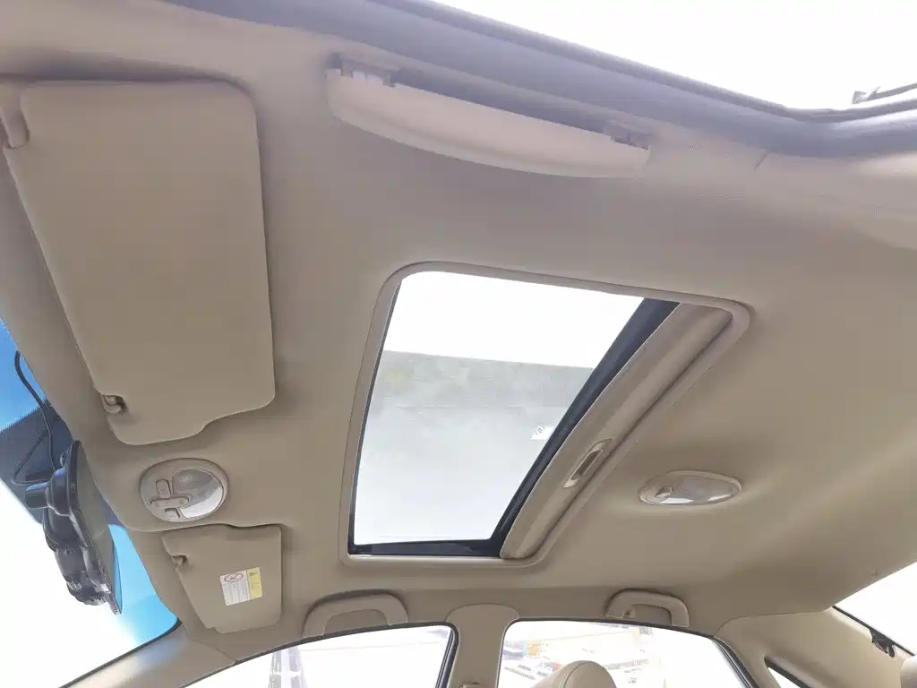 Photo 14 - Buick Excelle