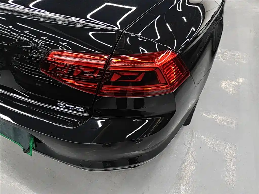 Volkswagen Magotan GTE Plug-in Hybrid 2022 GTE Luxury фото 8