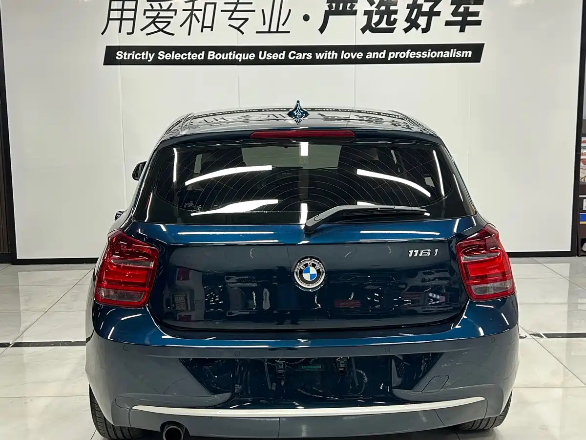 BMW 1 Series (Import) 2013 Facelift 116i Urban Model фото 4