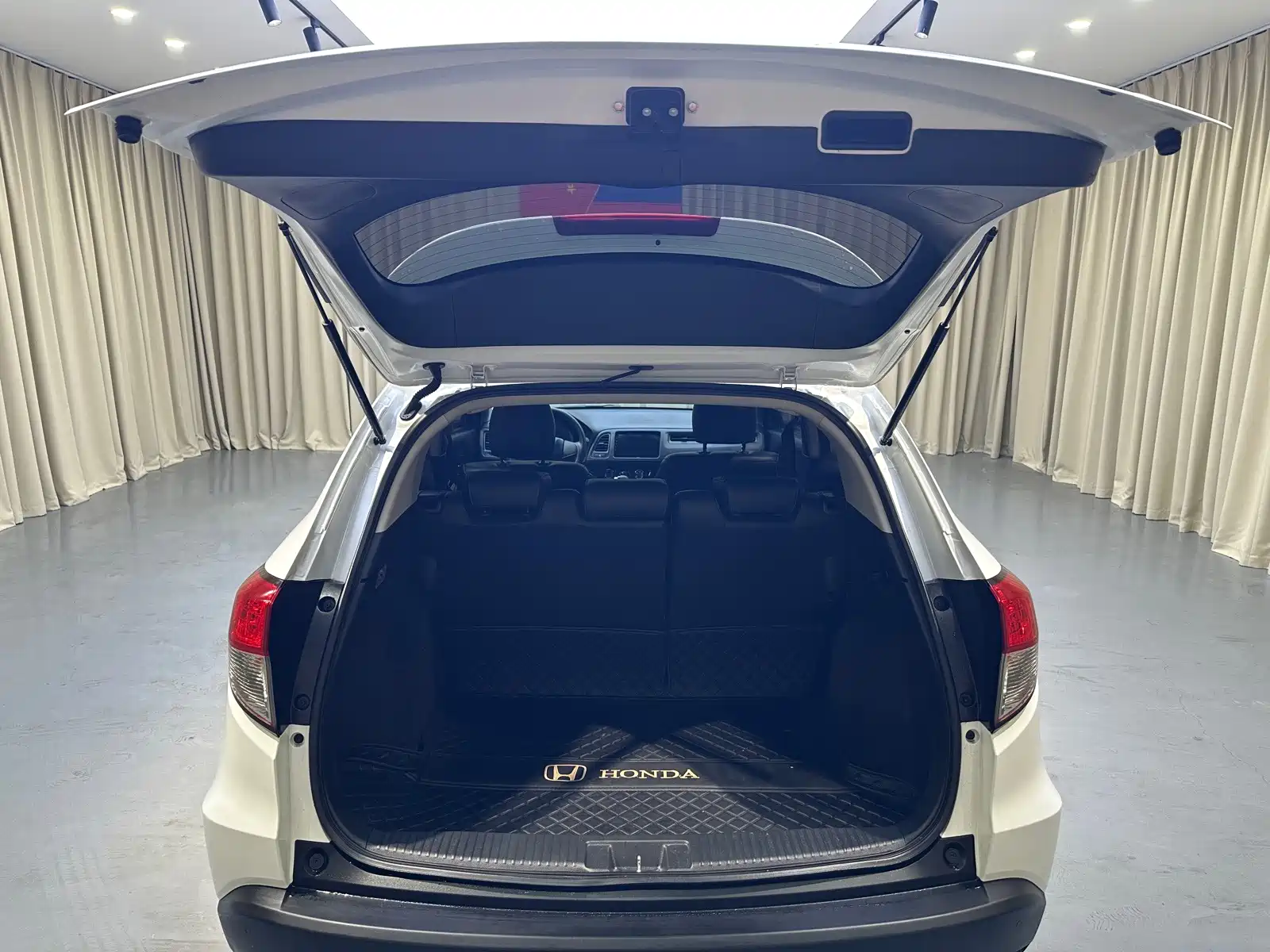 صورة 8 - Honda Vezel