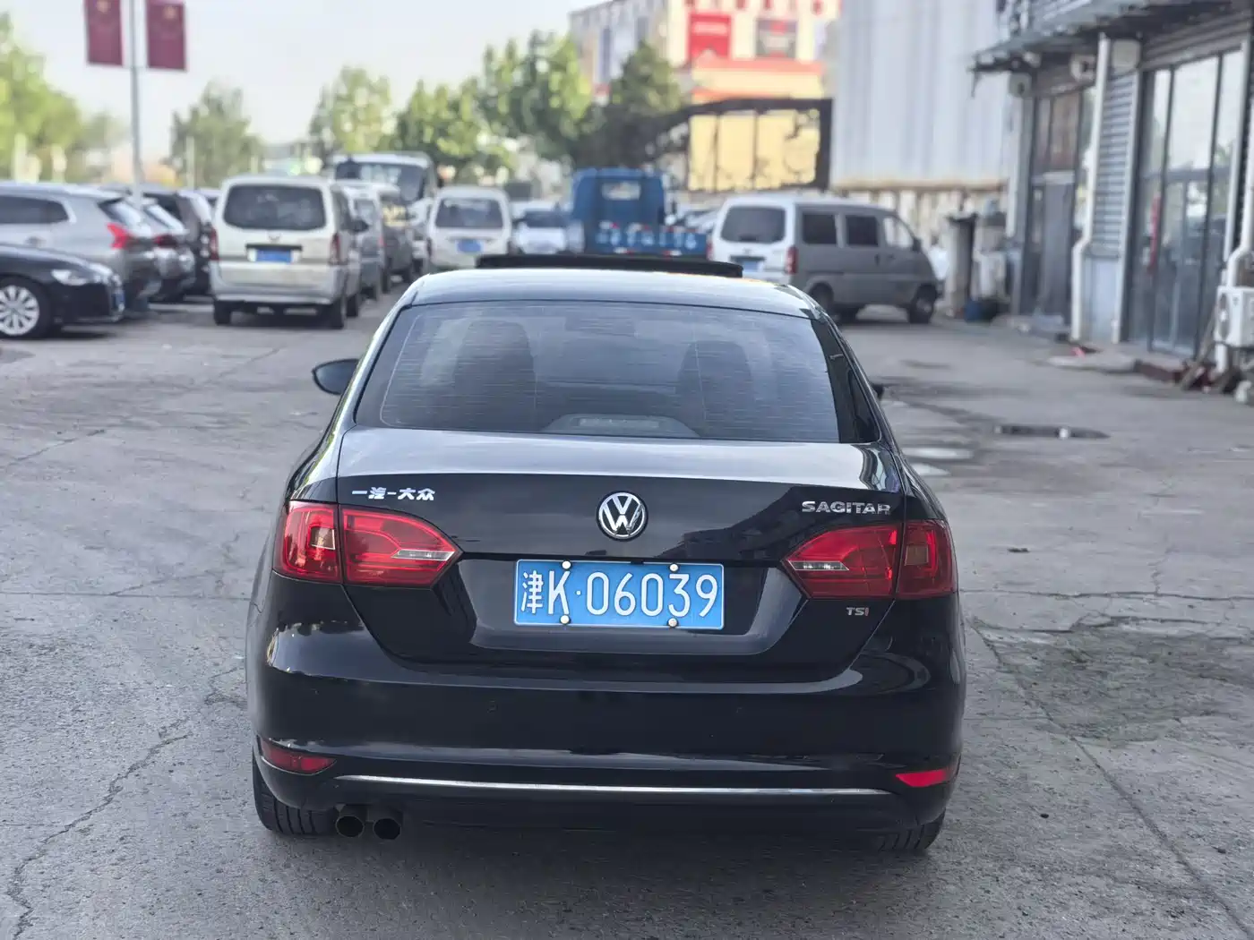 Volkswagen Sagitar 2012 1.4TSI Manual Luxury фото 4