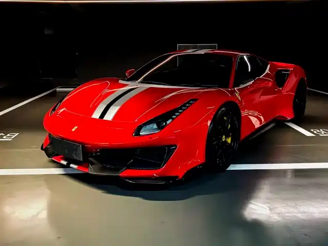 FERRARI 488