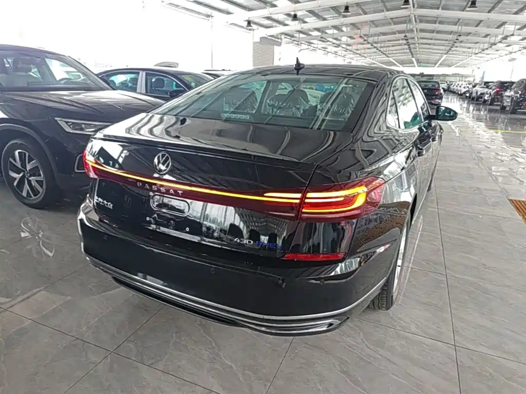 VOLKSWAGEN PASSAT NEW ENERGY