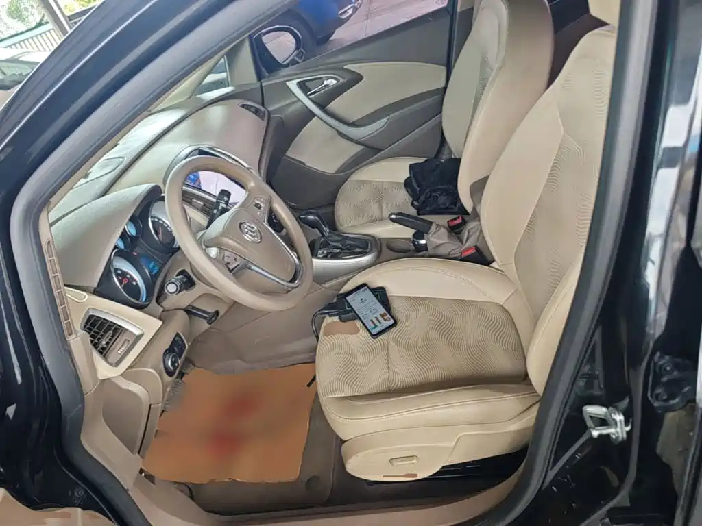 Фото 15 - Buick Excelle