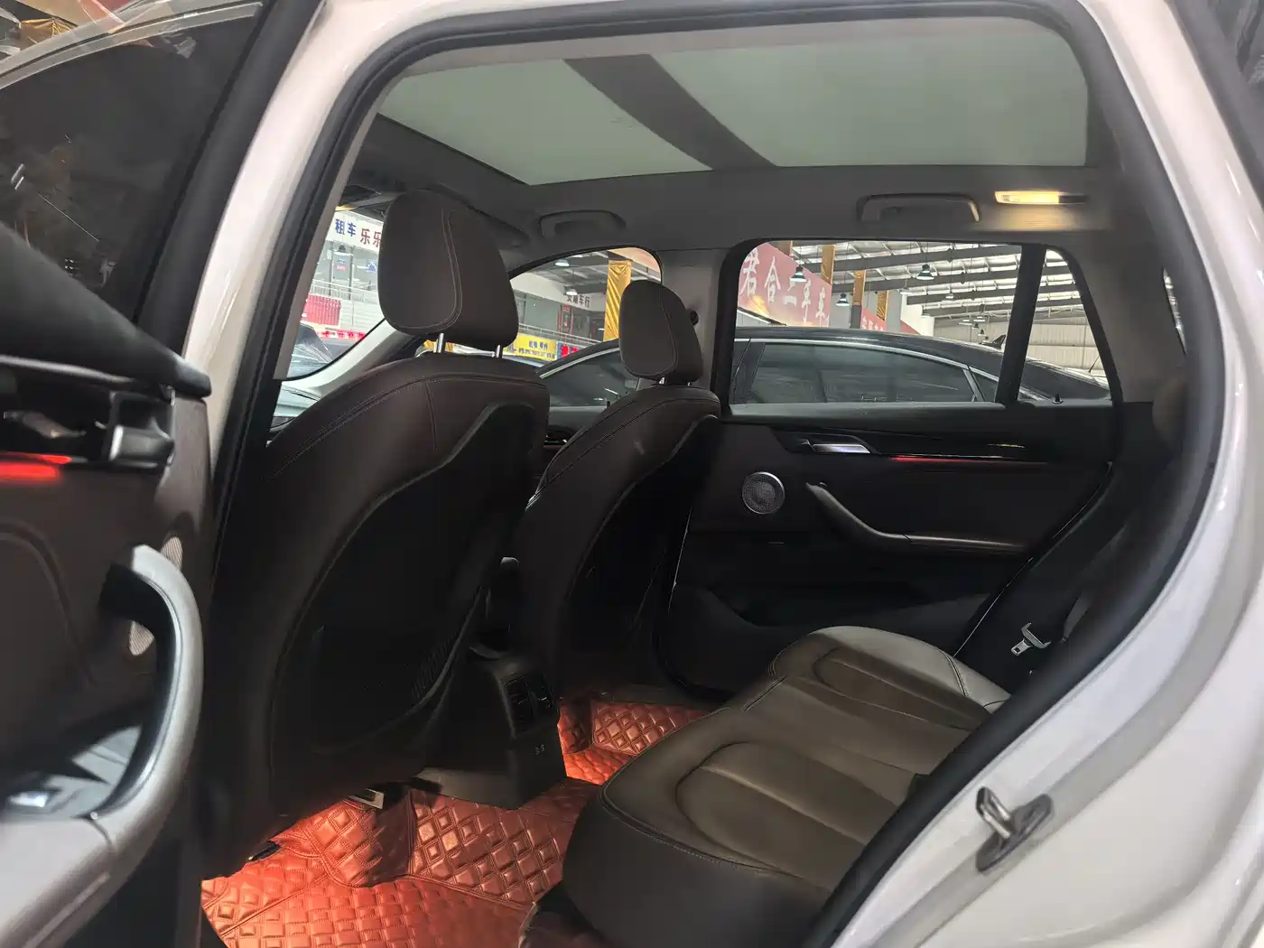 BMW X1 2022 sDrive25Li Leading фото 10