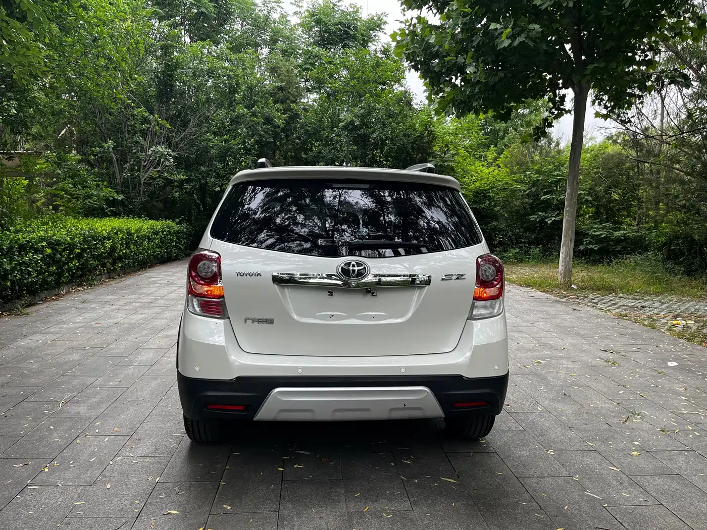 Toyota E'Z 2015 180E CVT Crossover Edition фото 6