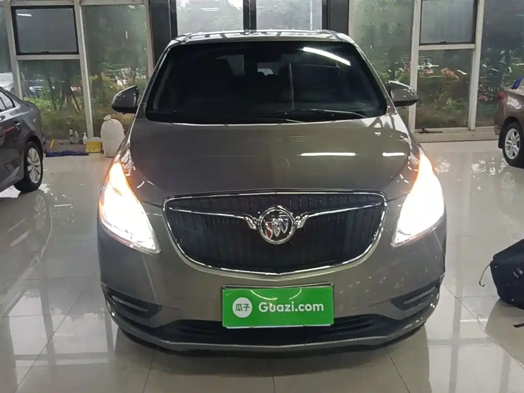 Buick GL8 2017 25S Luxury China V фото 3