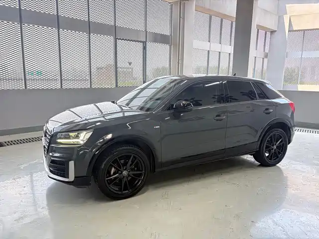 Audi Q2L 2020 35 TFSI Progressive Dynamic Model — фото 1