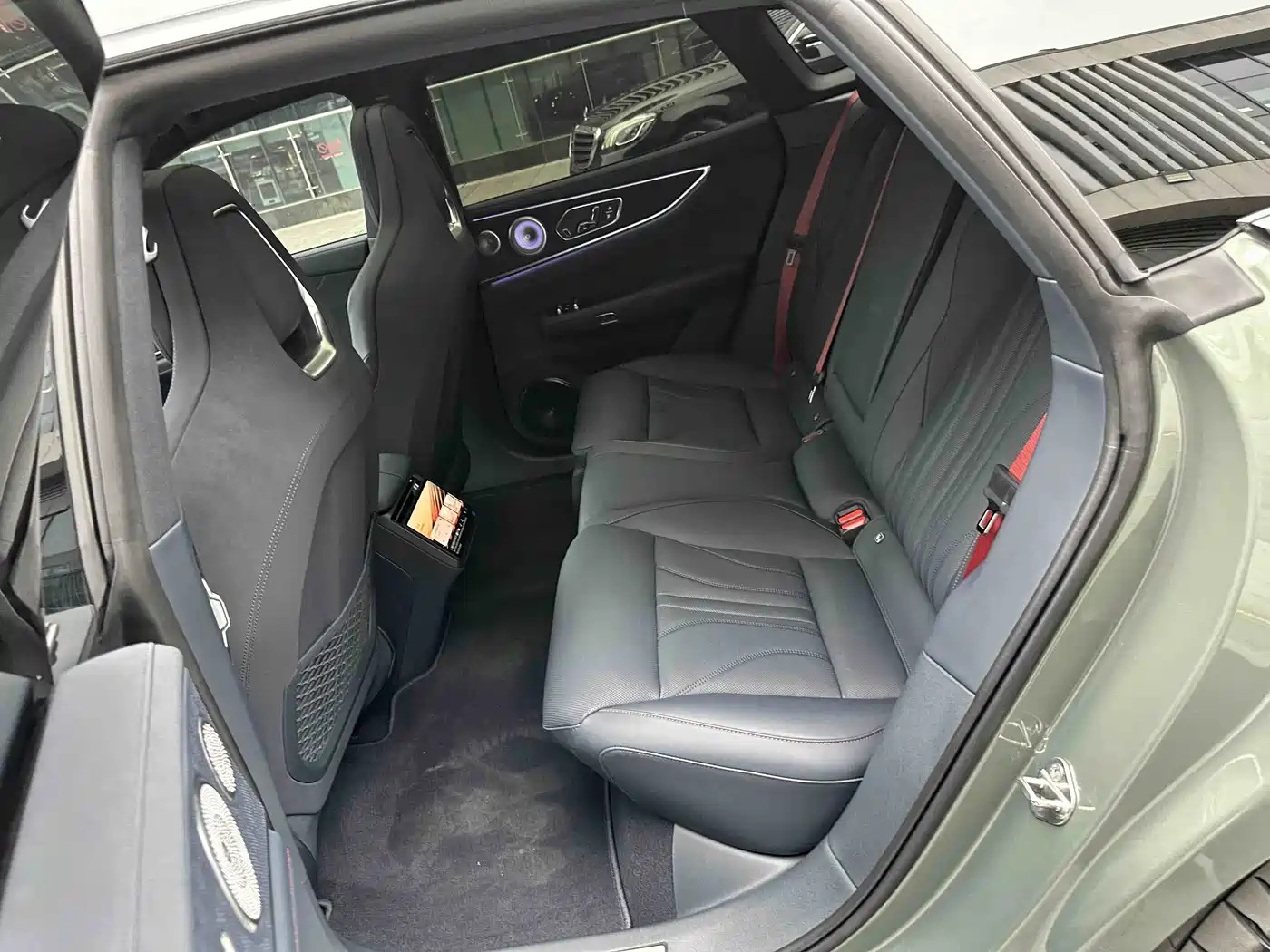 ZEEKR EXTREME KRYPTON 001