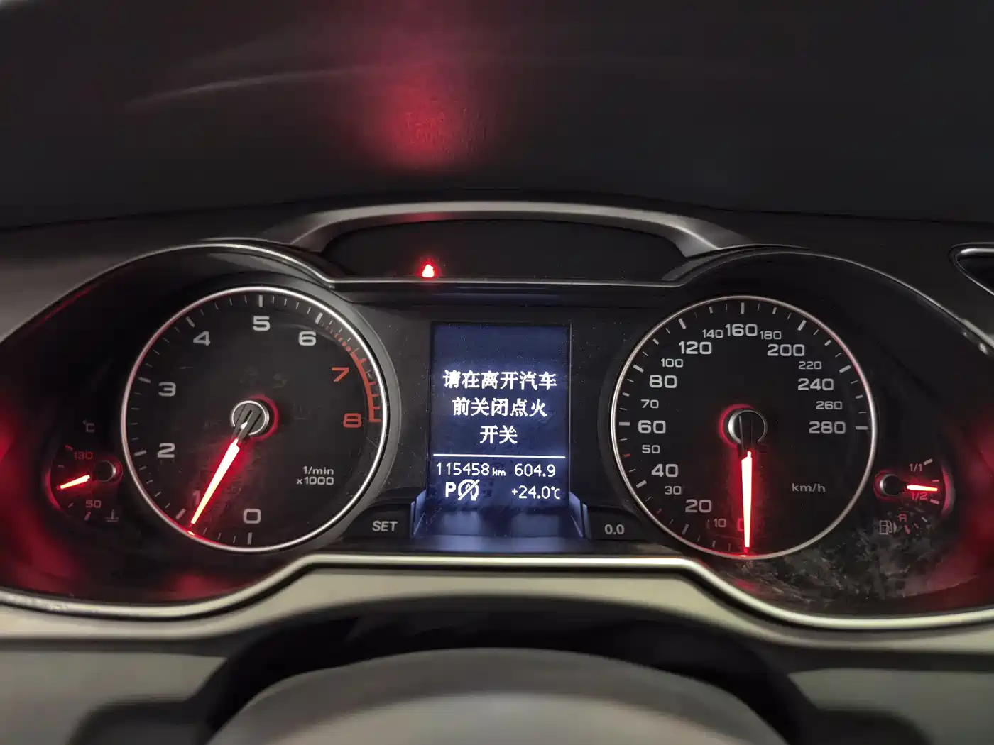 Audi A4L 2016 35 TFSI Collector's Edition Automatic Standard фото 9