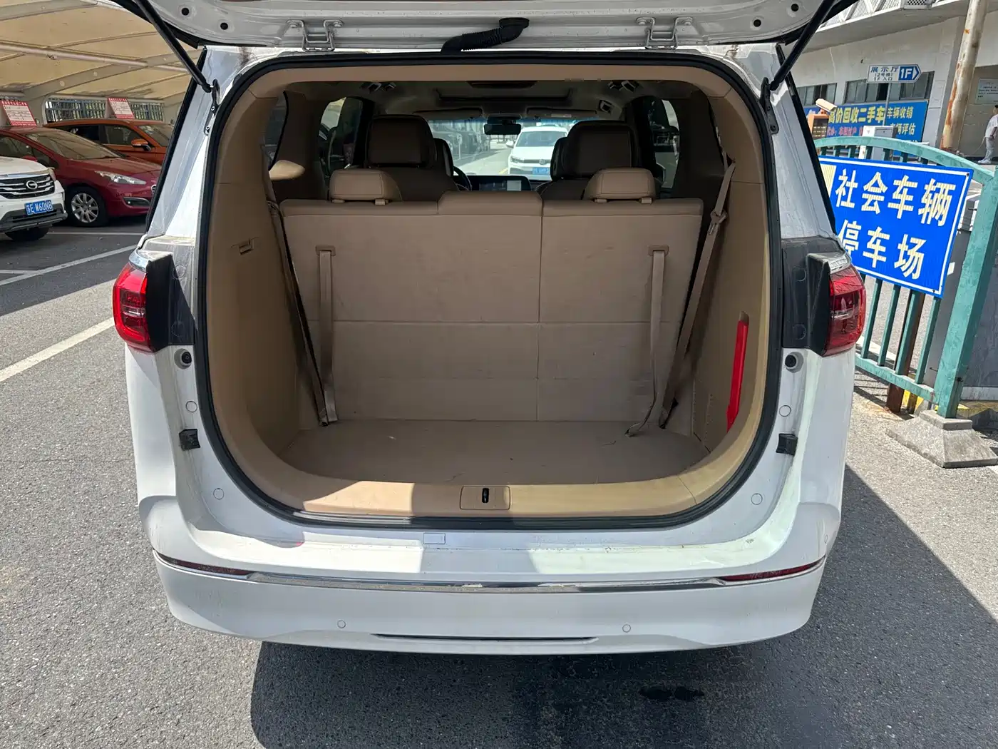 Buick GL8 2021 ES Landlord 653T Premium фото 16