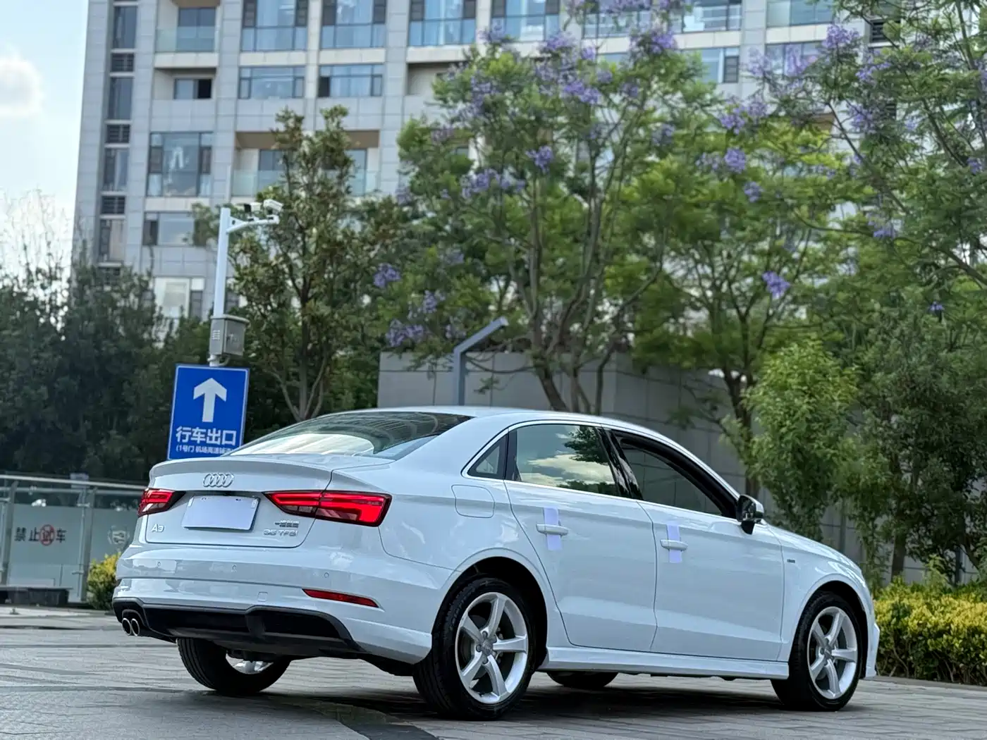 Audi A3 2017 Limousine 35 TFSI Fashion фото 7