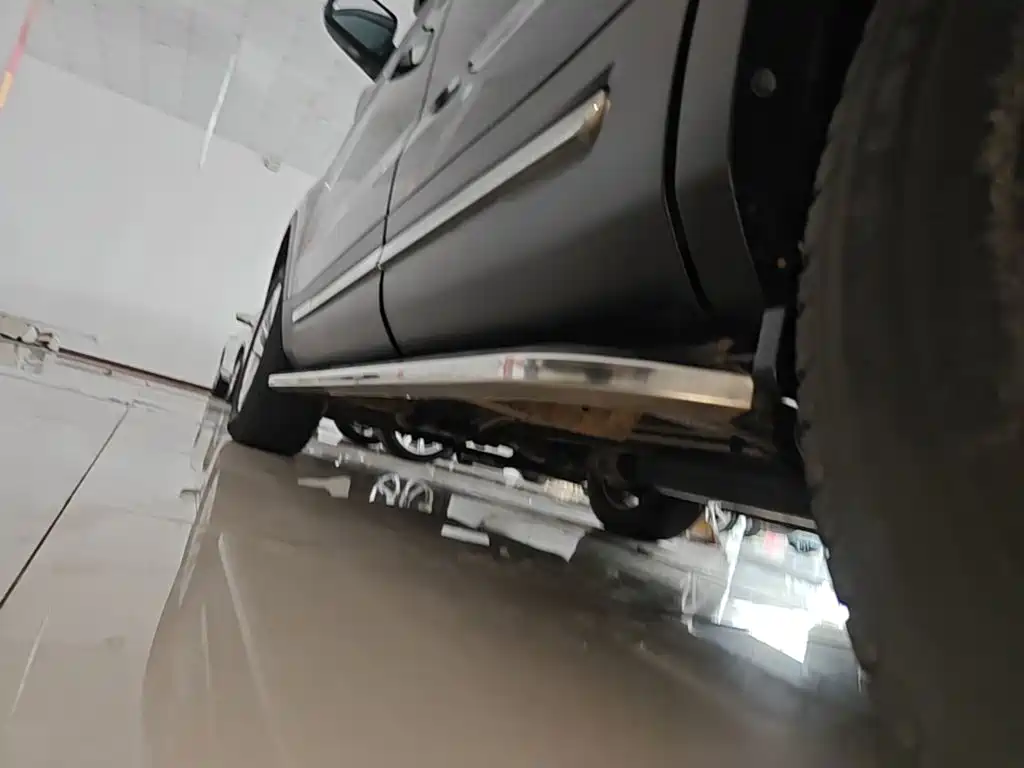 Ford Explorer (Import) 2018 2017 2.3T Trend Edition