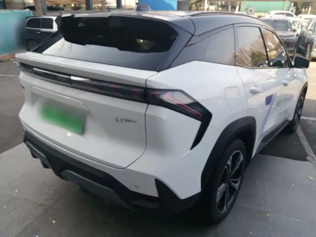 Geely Galaxy Galaxy L7 2025 2025 EM-i 115km Explorer+ Edition