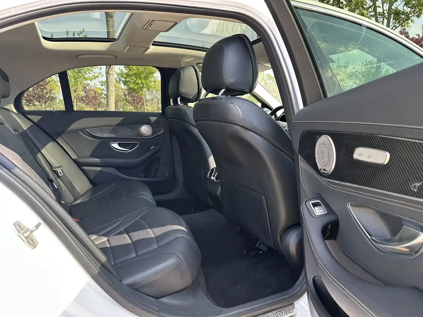 Mercedes-Benz C-Class 2015 Facelift C 200 L Sport фото 9