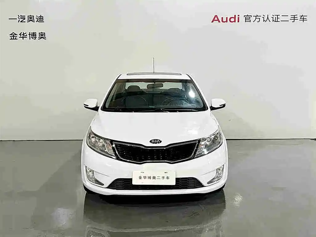 Kia K2 2012 Sedan 1.6L AT Premium Commemorative Edition фото 2