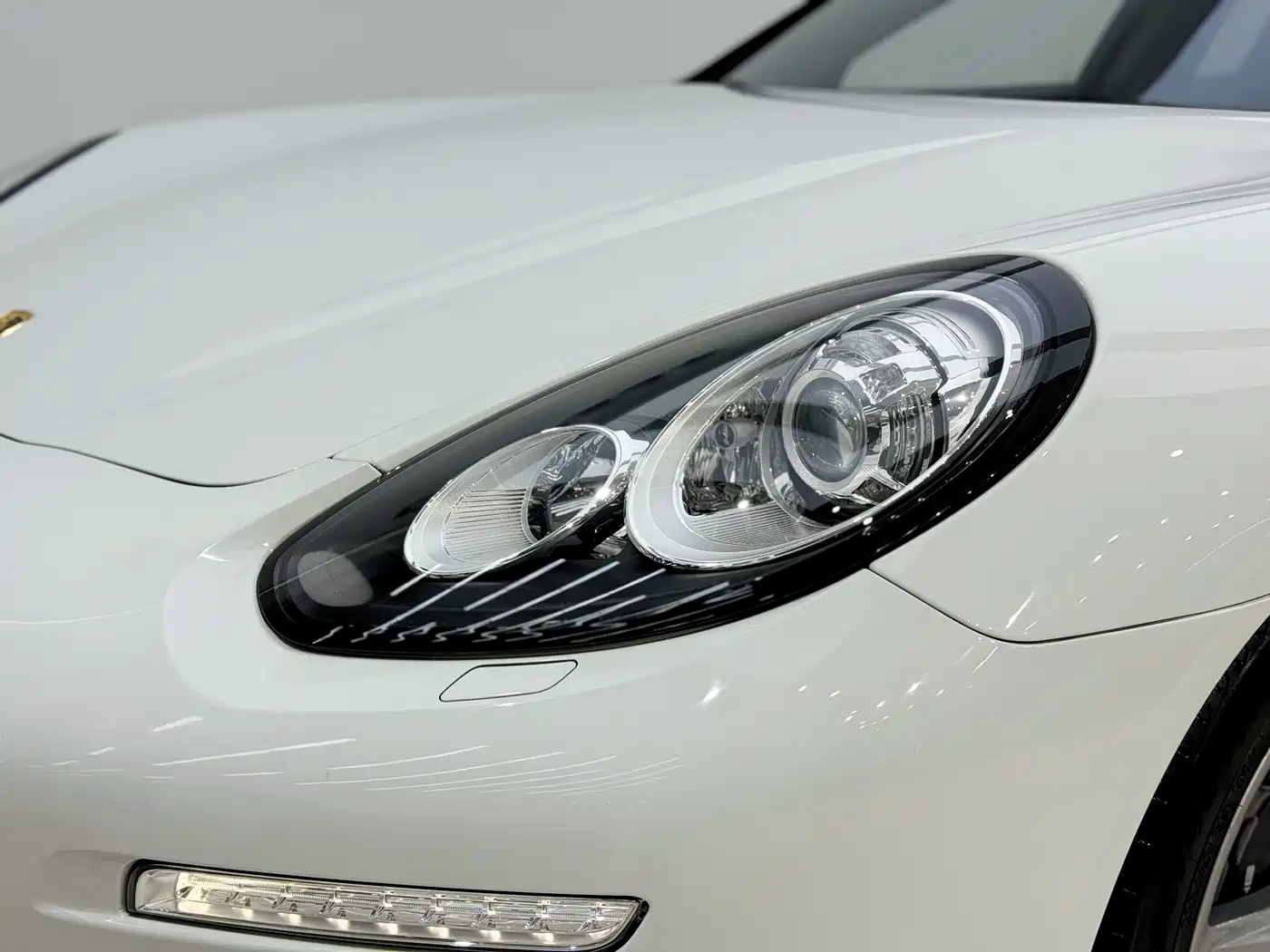 Porsche Panamera 2014 Panamera 4 3.0T фото 6