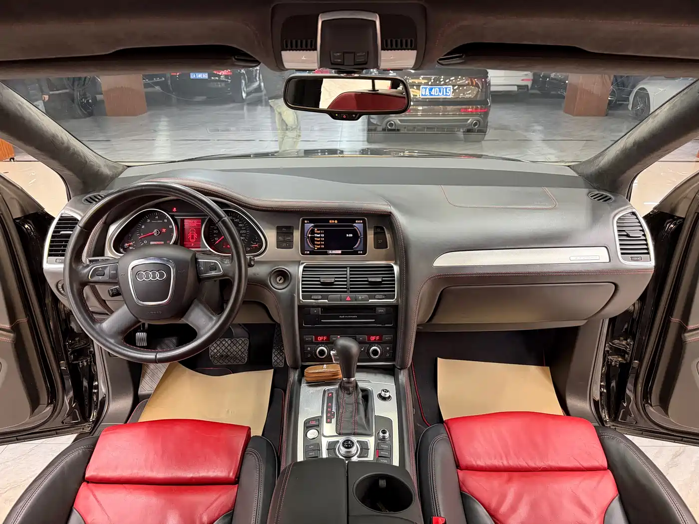 Audi Q7 2011 3.0 TFSI Exclusive (200kW) фото 15