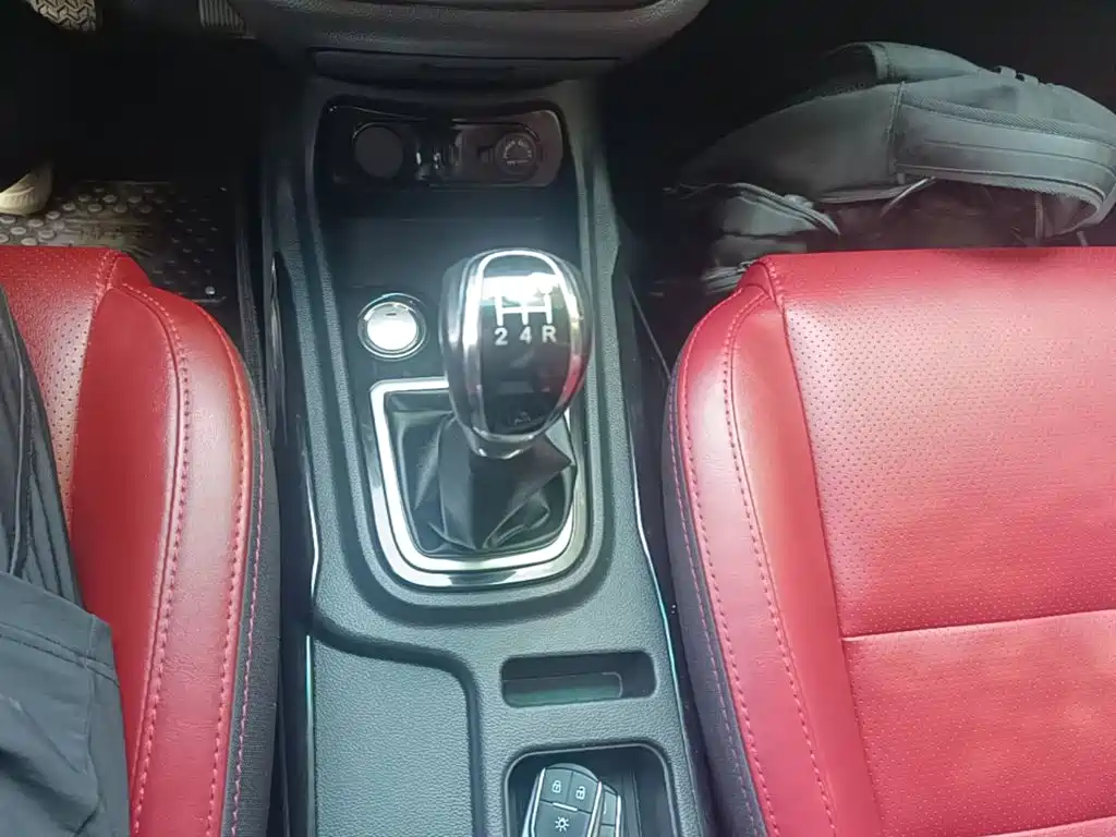 SWM Motor SWM Great Tiger 2023 2022 1.5L Manual Luxury 7-seater