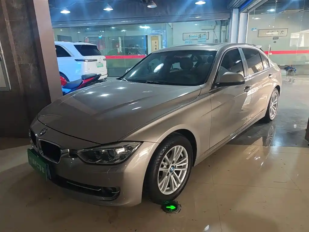 BMW 3 Series 2015 320Li Fashion фото 2
