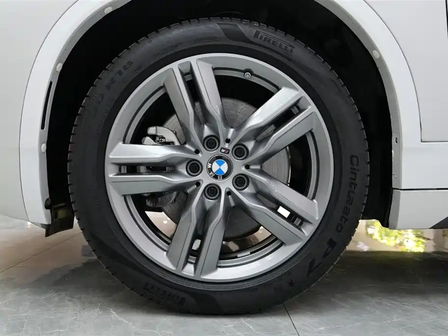 BMW X2 2023 sDrive25i M Sport Shadow Edition фото 4