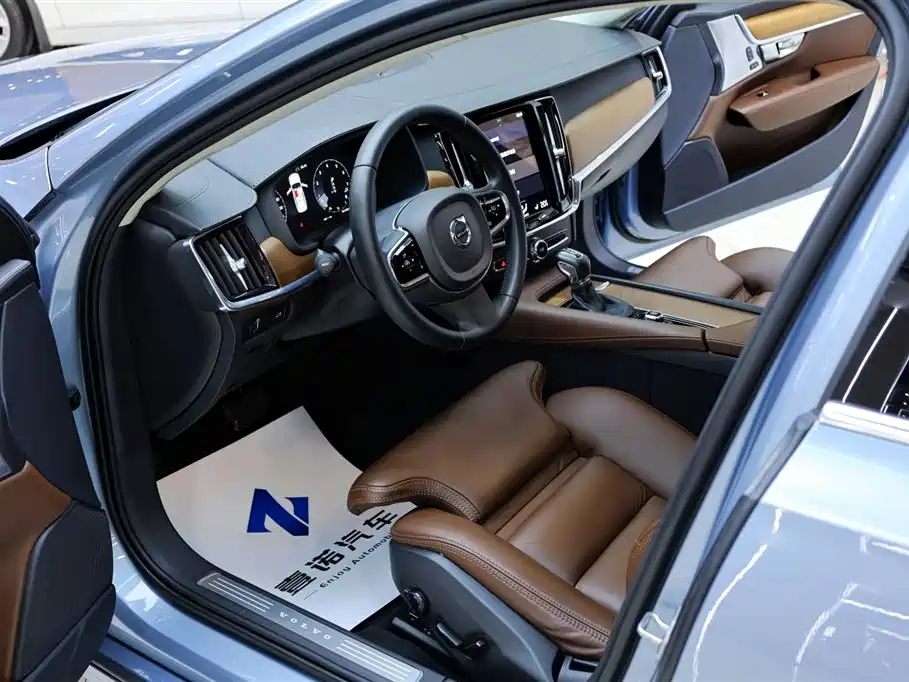 Volvo S90 2020 T5 Elegance Luxury Edition фото 15