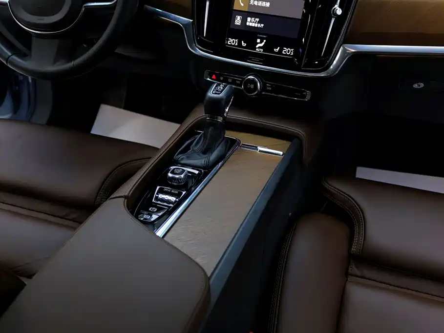 Volvo S90 2020 T5 Elegance Luxury Edition фото 20