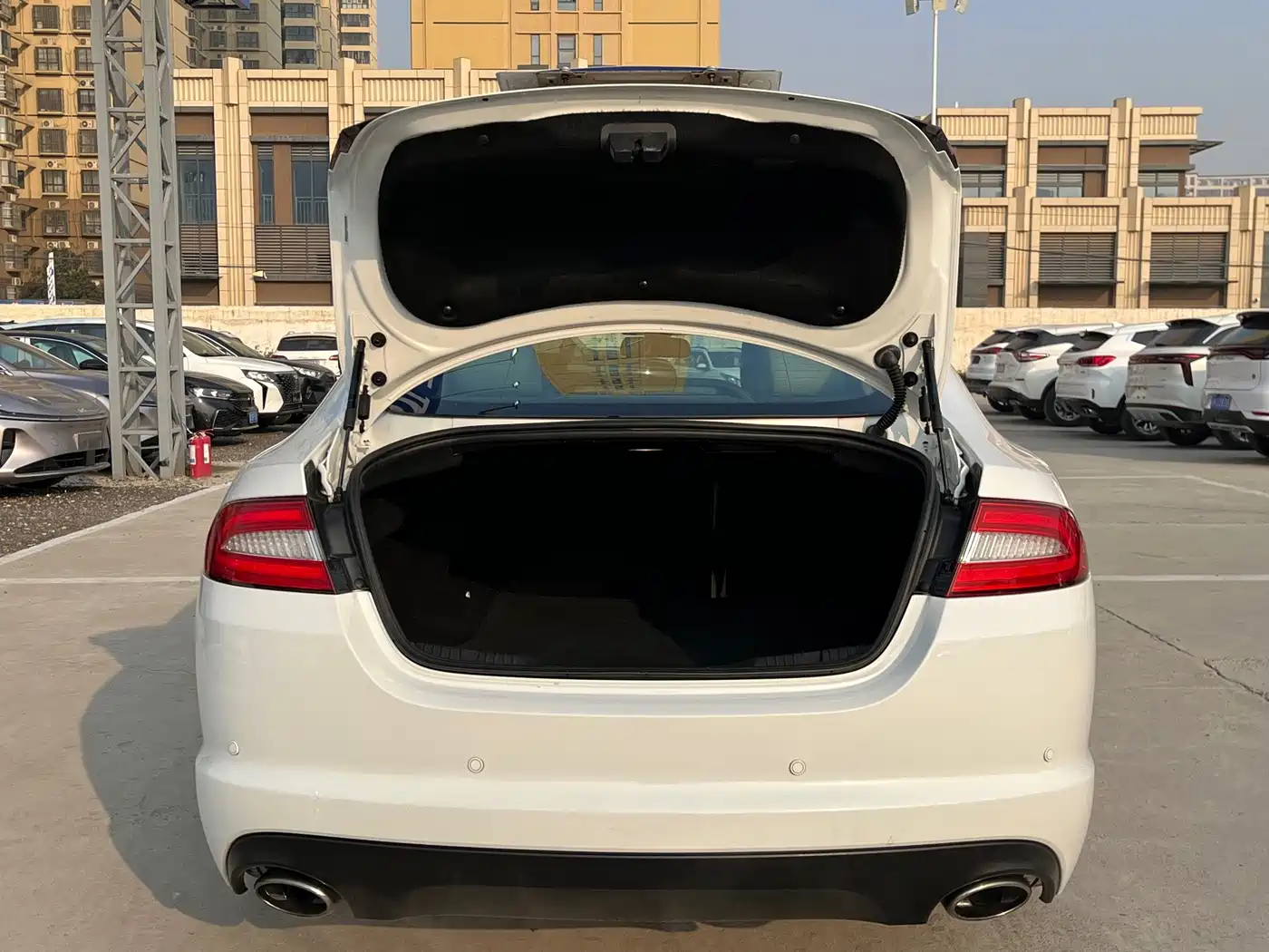 Jaguar XF 2014 2014 XF 2.0T Elegance Edition