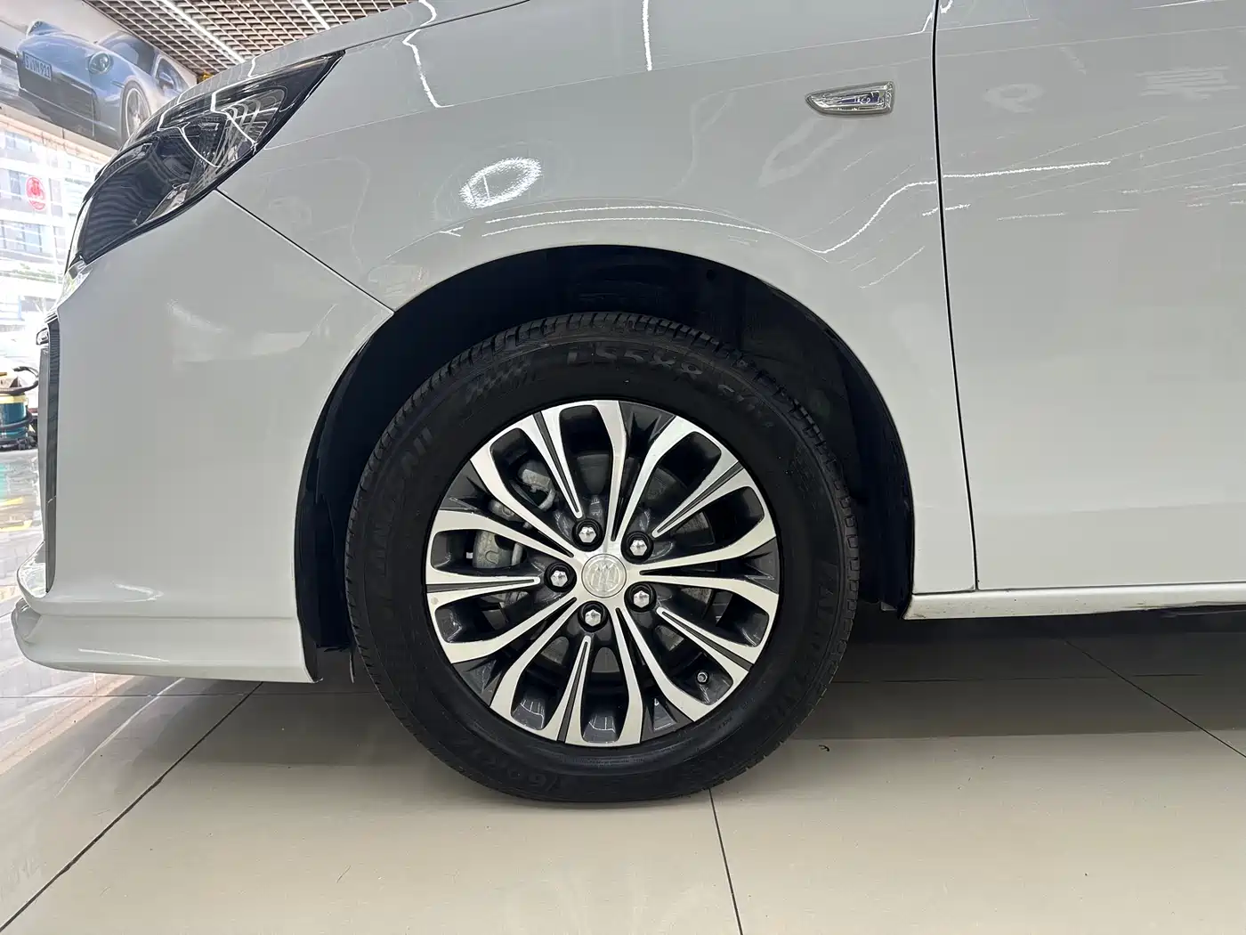 BUICK GL8